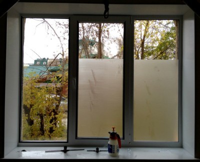 Защитная плёнка для стекла: роскошь или необходимость?