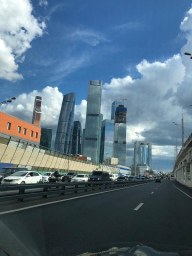 Наклейка пленки на стекло: 5 главных мифов