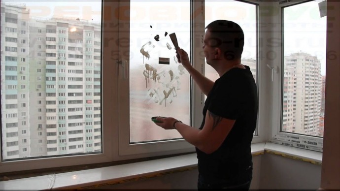 Как происходит оклейка пленкой стекла: пошаговая инструкция