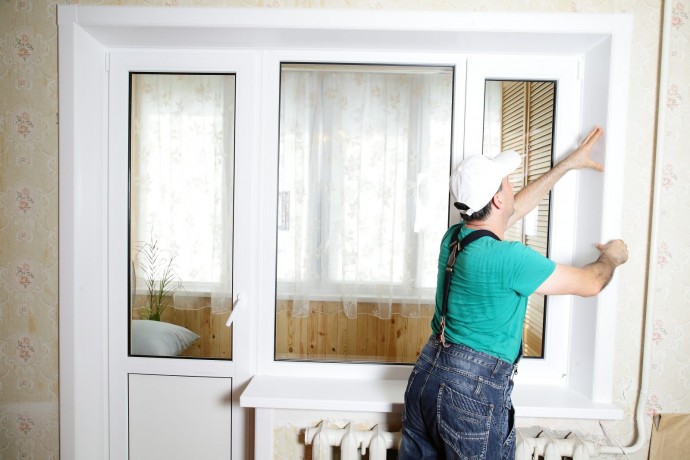 Подойдет ли защитная пленка для подоконников &mdash; подробно разбираемся в вопросе