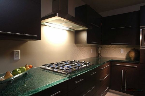 Полное взаимопонимание: пленка на стекло и стеклянная столешница